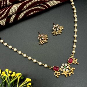 Maharashtrian Tushi Necklace Set