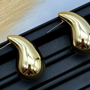 Tear Drop Studs Golden