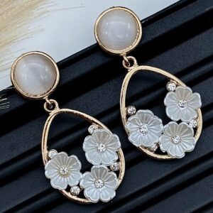 Florence White Geometric Flower Drops-2