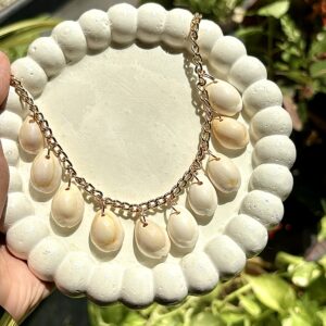White Natural Cowrie Shell Anti Tarnish Neck Chain
