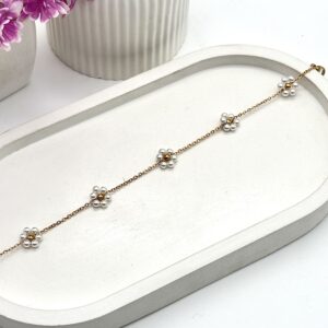 Pinteresty White Floral Chain Bracelet